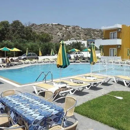 Hotel de apartamente Manolis 2*