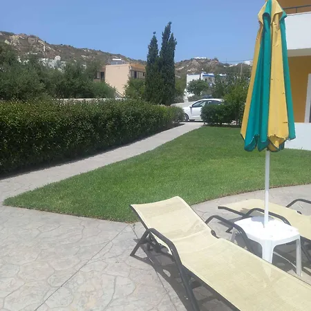 Manolis Lägenhetshotell Kéfalos