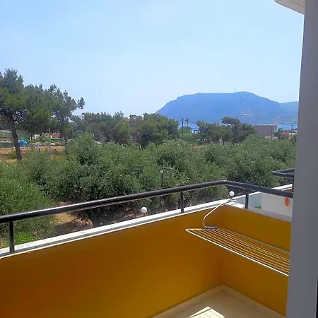 Manolis Aparthotel