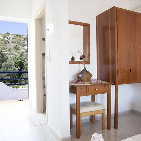 Aparthotel Manolis