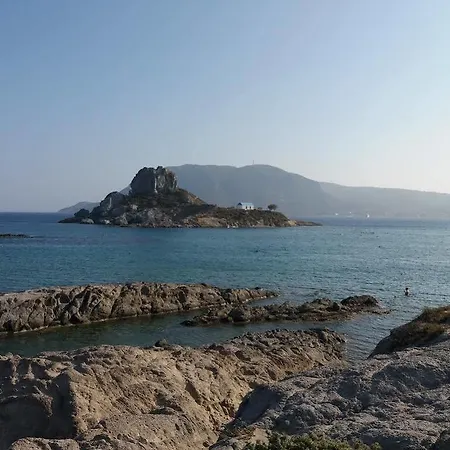 アパートホテル Manolis