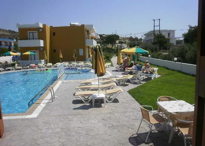 马诺利斯公寓 2* 克法洛斯