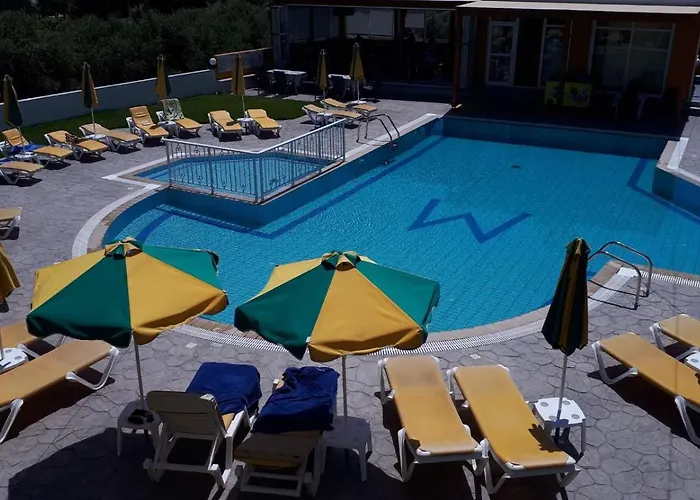 Manolis 아파트호텔 2*