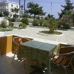Aparthotel Manolis