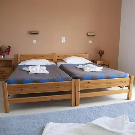 Aparthotel Manolis 2*