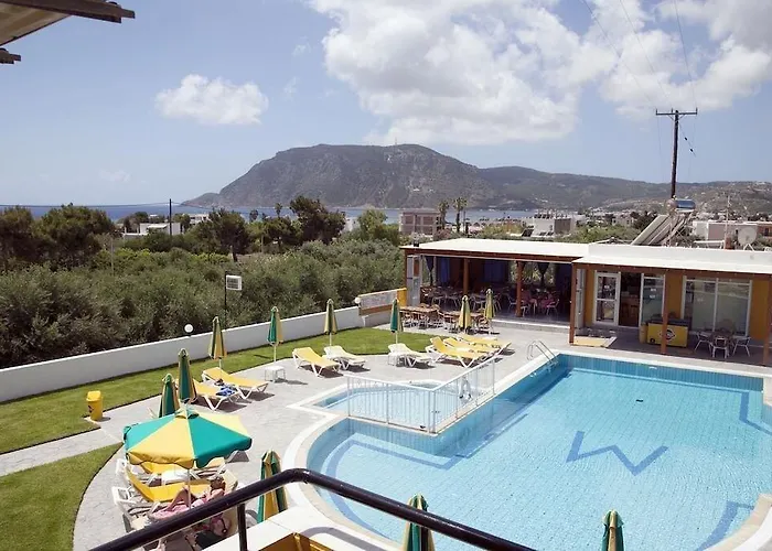 Manolis Apart-hotel 2*